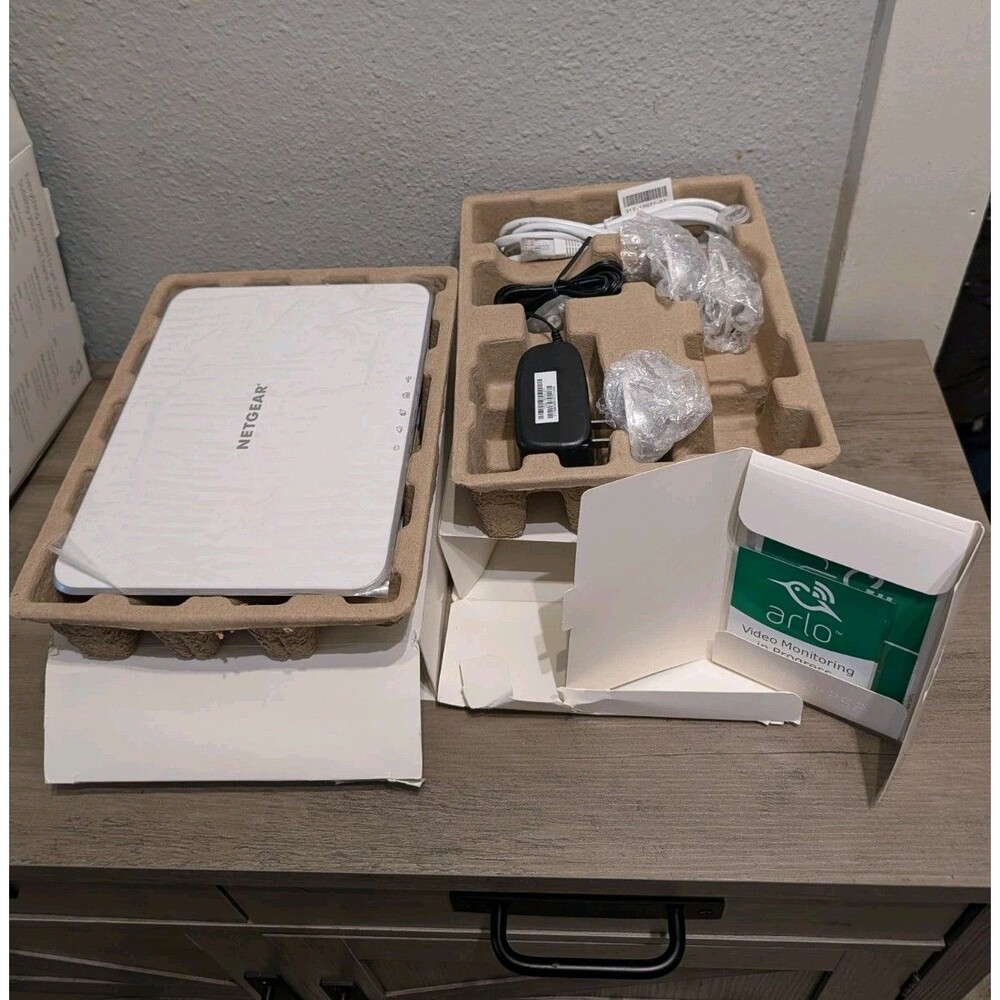 Netgear Arlo VMS3230C Base Station Kit NO CAMERAS Router Cables Power Adapter